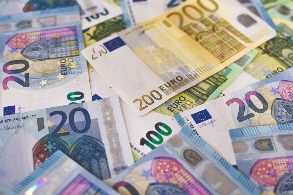 Iliustracinė nuotrauka: Verslo liudijimų apyvartos riba didėja iki 50 000 Eur: VMI išaiškino viršijimo apmokestinimą ir mokesčio įskaitymą